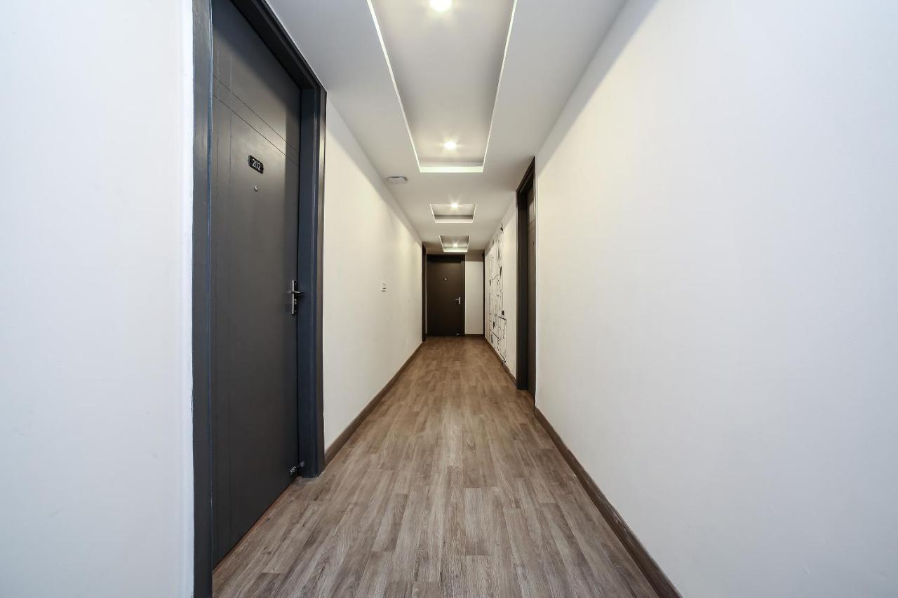 Townhouse Sohna Road 2 Hotel Gurgaon Exterior photo