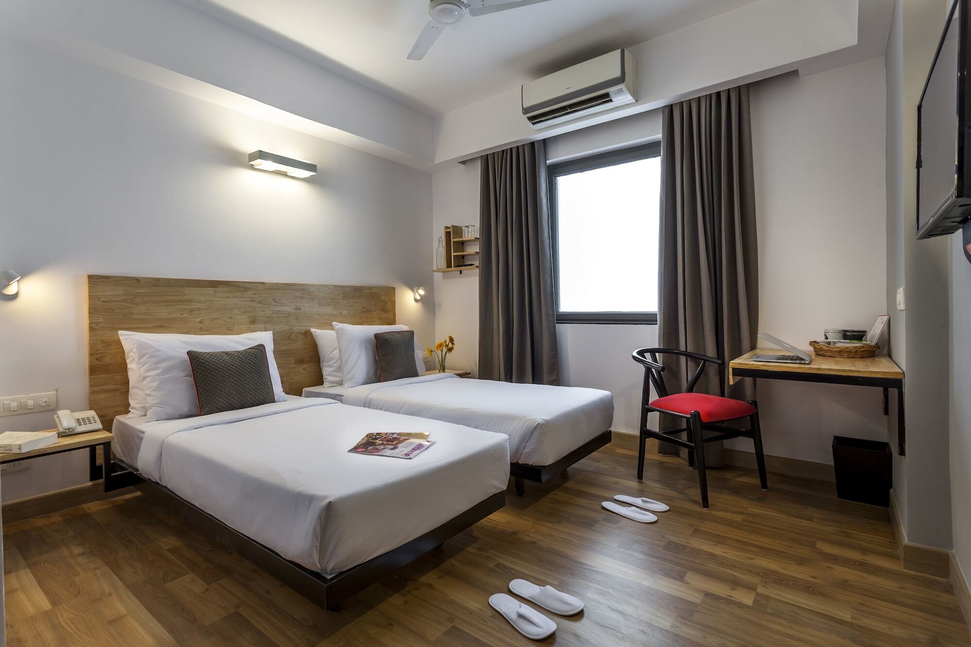 Townhouse Sohna Road 2 Hotel Gurgaon Exterior photo